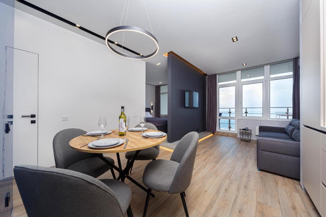 Level 24 - Sea & Sky View Apartment Odesa Exterior photo