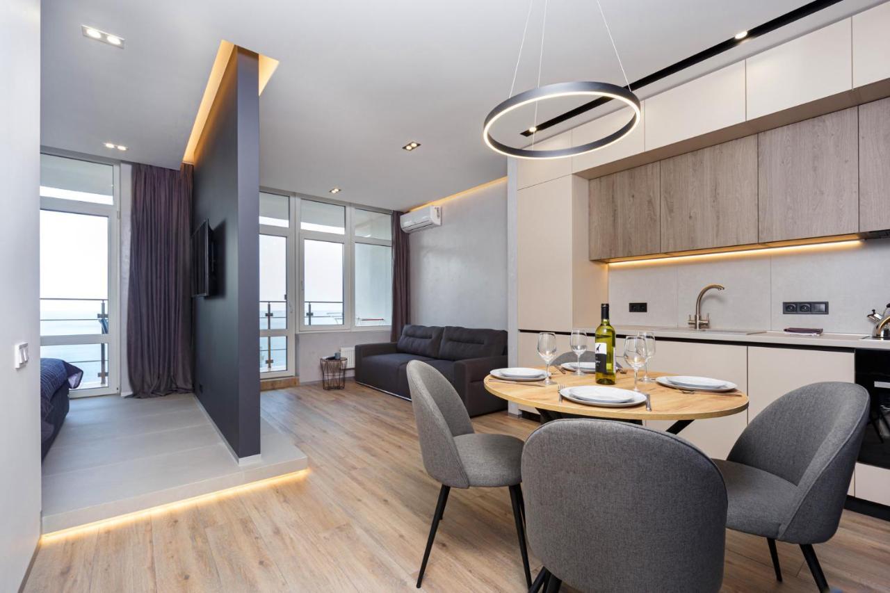 Level 24 - Sea & Sky View Apartment Odesa Exterior photo