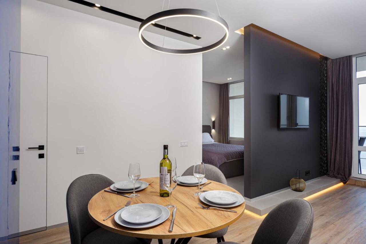 Level 24 - Sea & Sky View Apartment Odesa Exterior photo