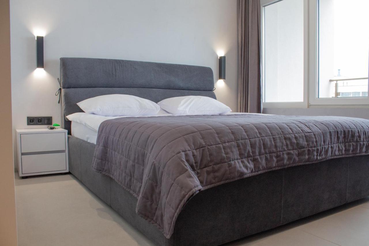 Level 24 - Sea & Sky View Apartment Odesa Exterior photo